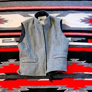 Schaefer outfitter wool vest